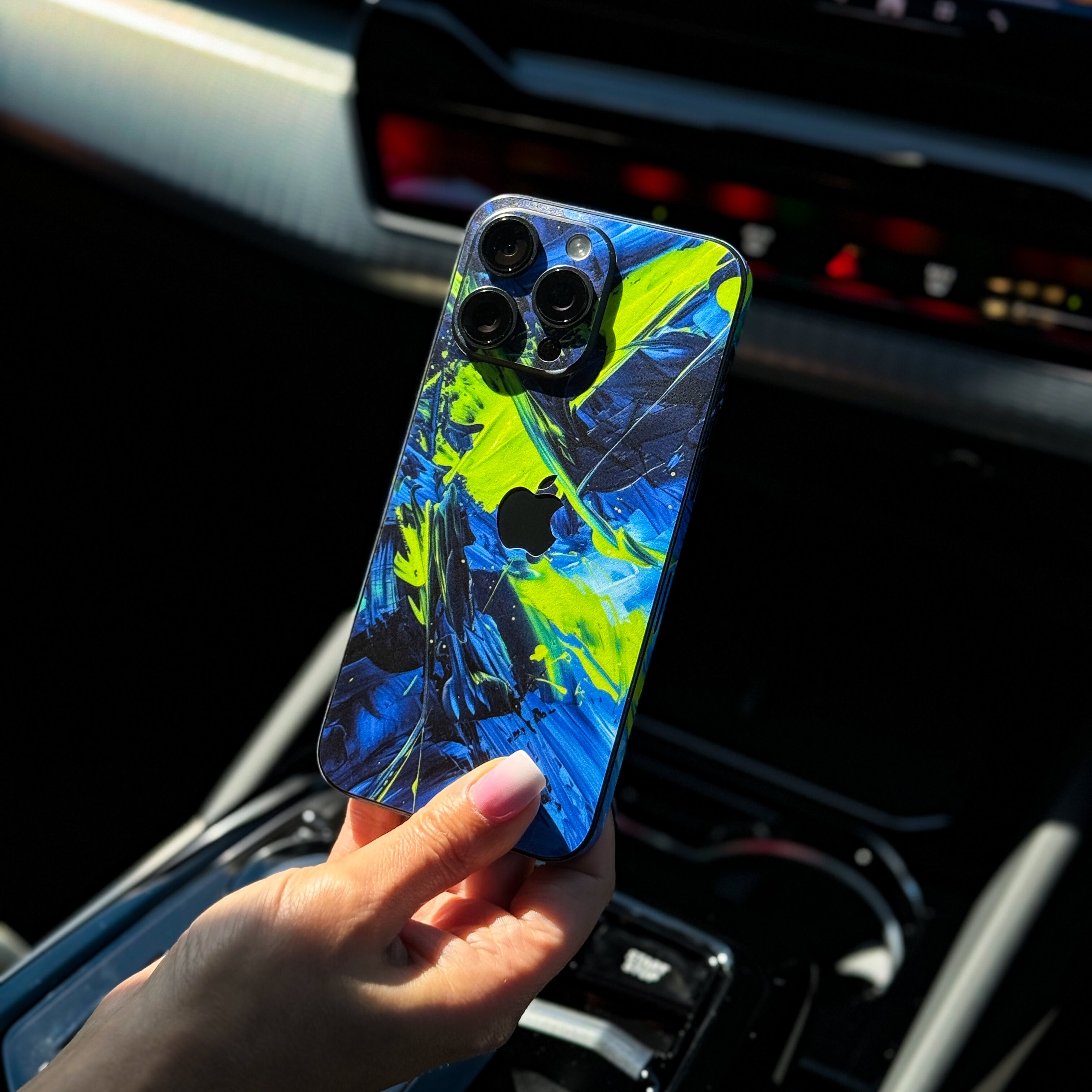 Samsung Galaxy Z Flip 6 Glowquatic Skin, Wrap – Qskinz™