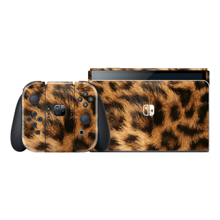 Nintendo Switch OLED SIGNATURE Leo Reverie Skin
