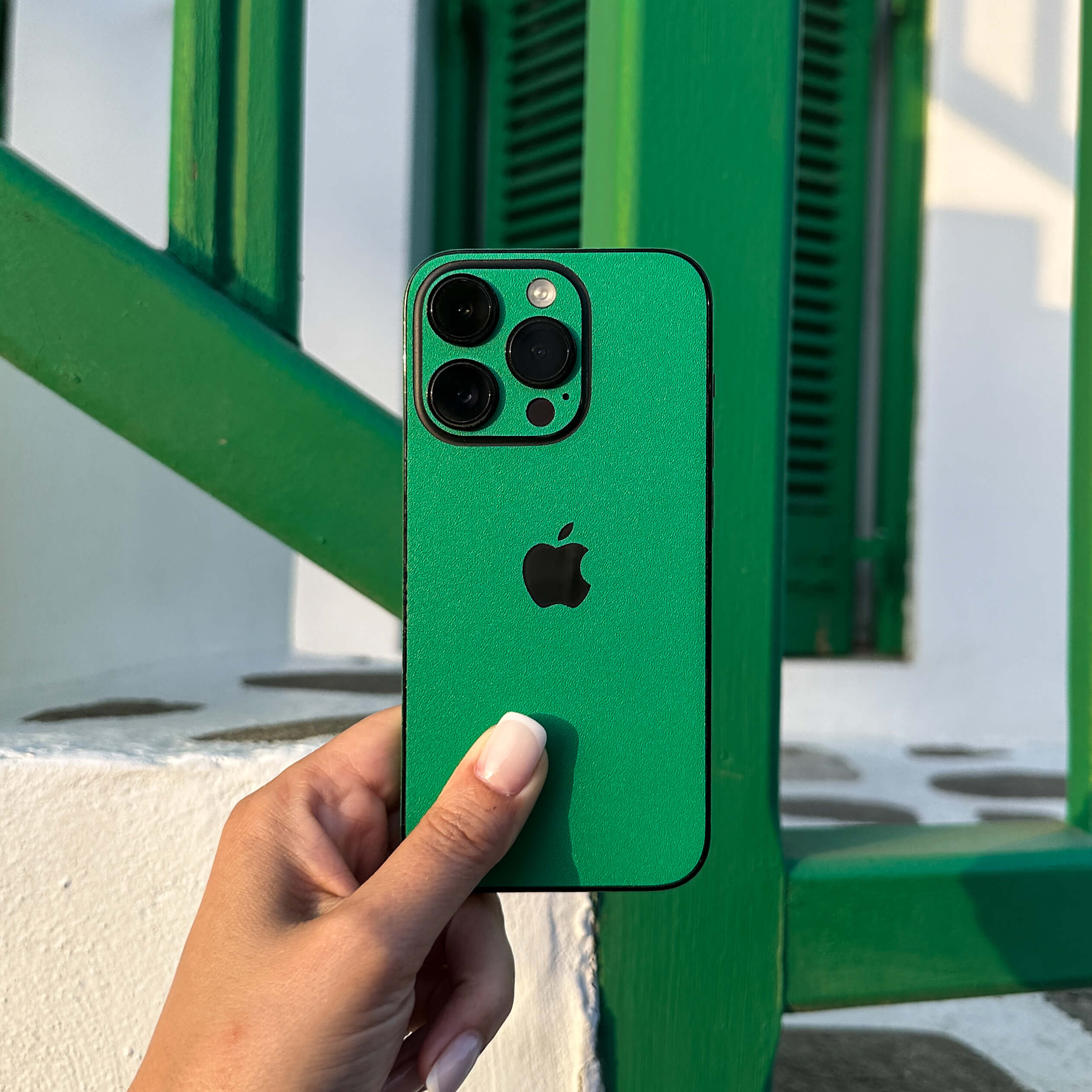 Google Pixel 9 Pro XL Veronese Green Skin, Wrap – Qskinz™