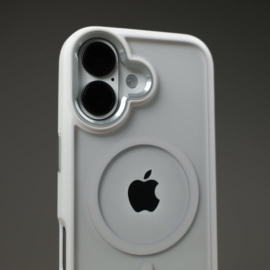 iPhone 17 Qcaze DUO - Polar White Skin and Case Set Close Up